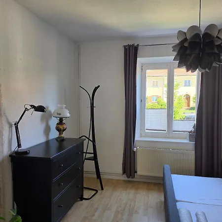 Mit Sauna Und Balkon Nahe Park Sanssouci *