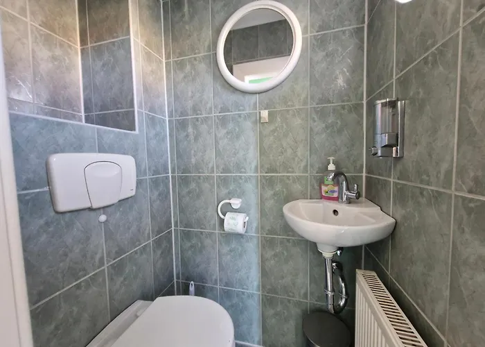 Mit Sauna Und Balkon Nahe Park Sanssouci * بوتسدام